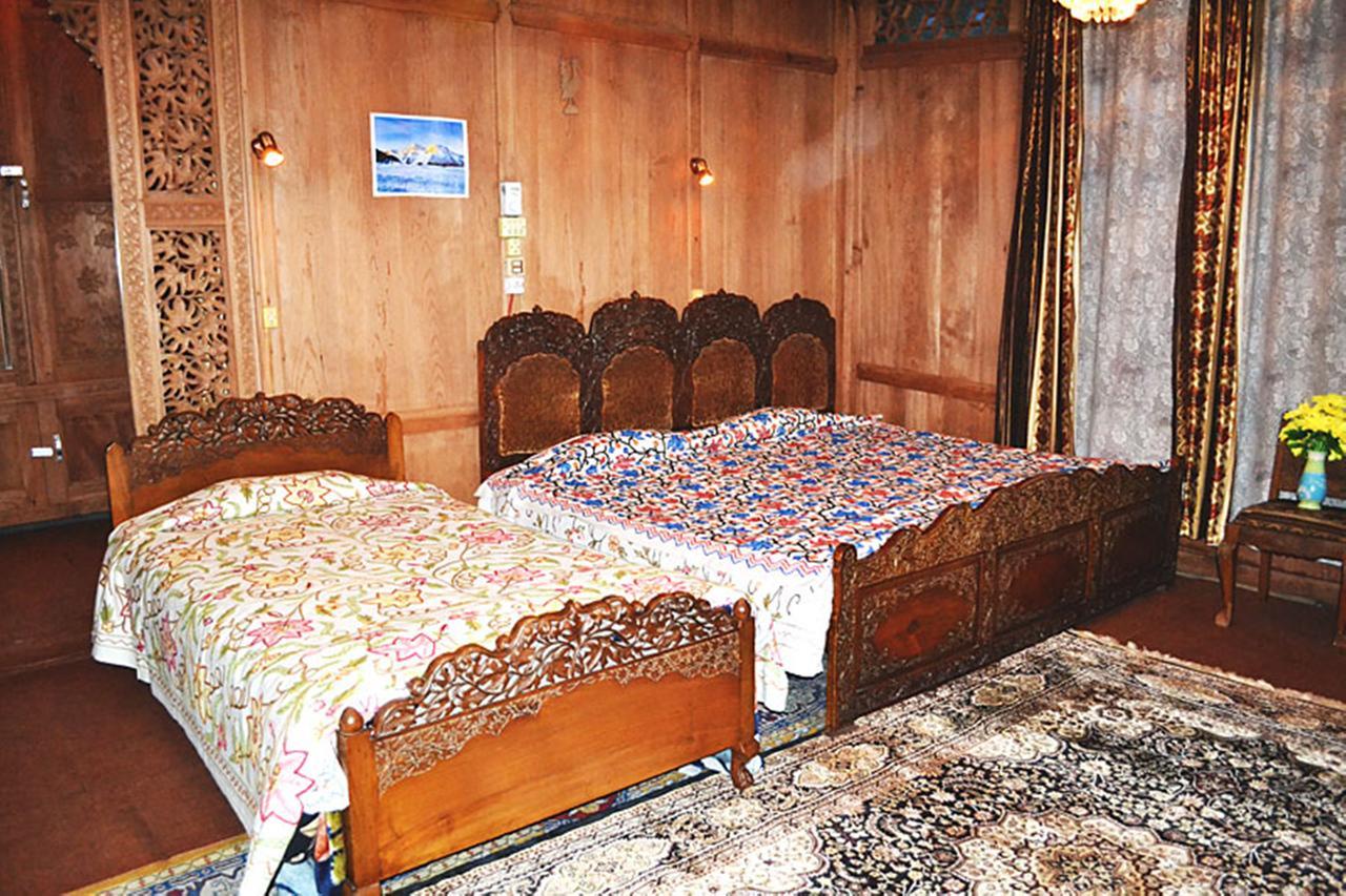 Morning Star Group Of Houseboats Hotel ศรีนาการ์ ภายนอก รูปภาพ