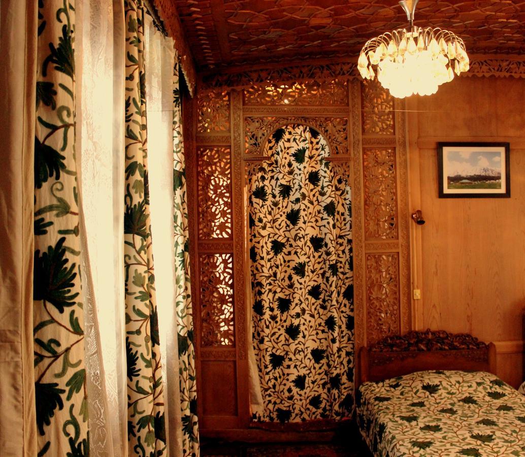 Morning Star Group Of Houseboats Hotel ศรีนาการ์ ภายนอก รูปภาพ